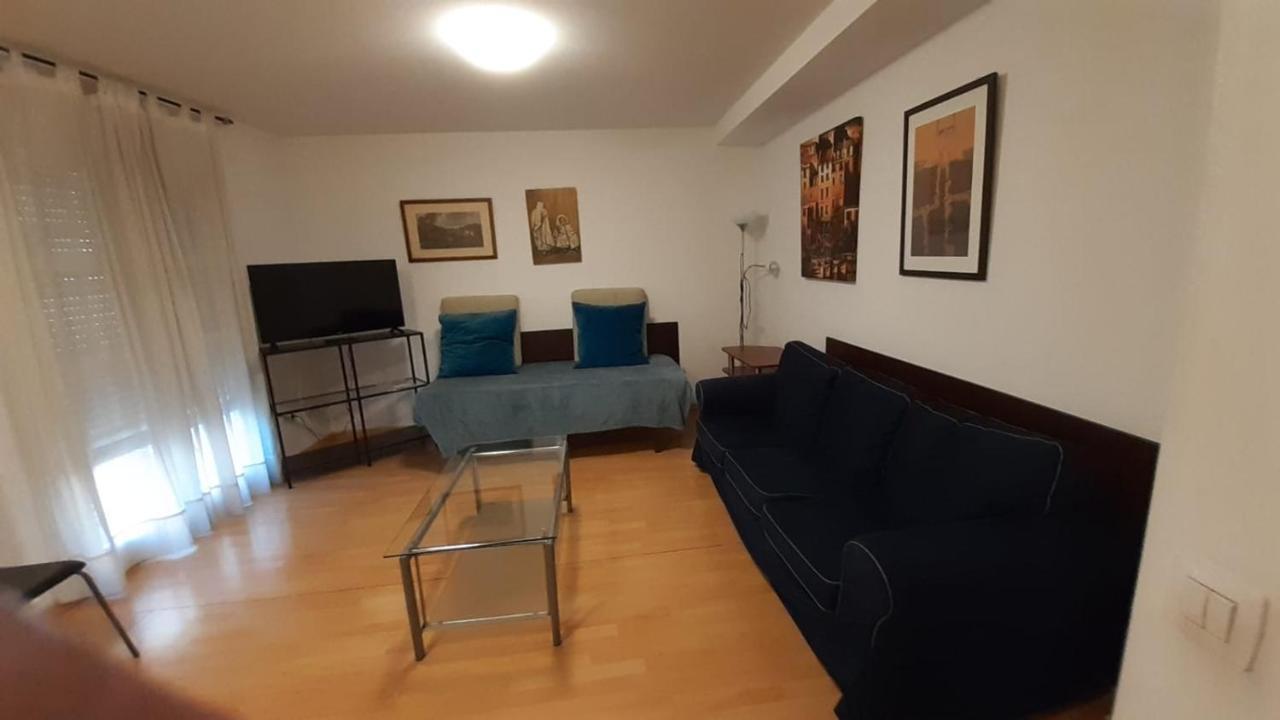 Apartamentos Auhabitat Zaragoza, Edificio De Apartamentos Turisticos מראה חיצוני תמונה