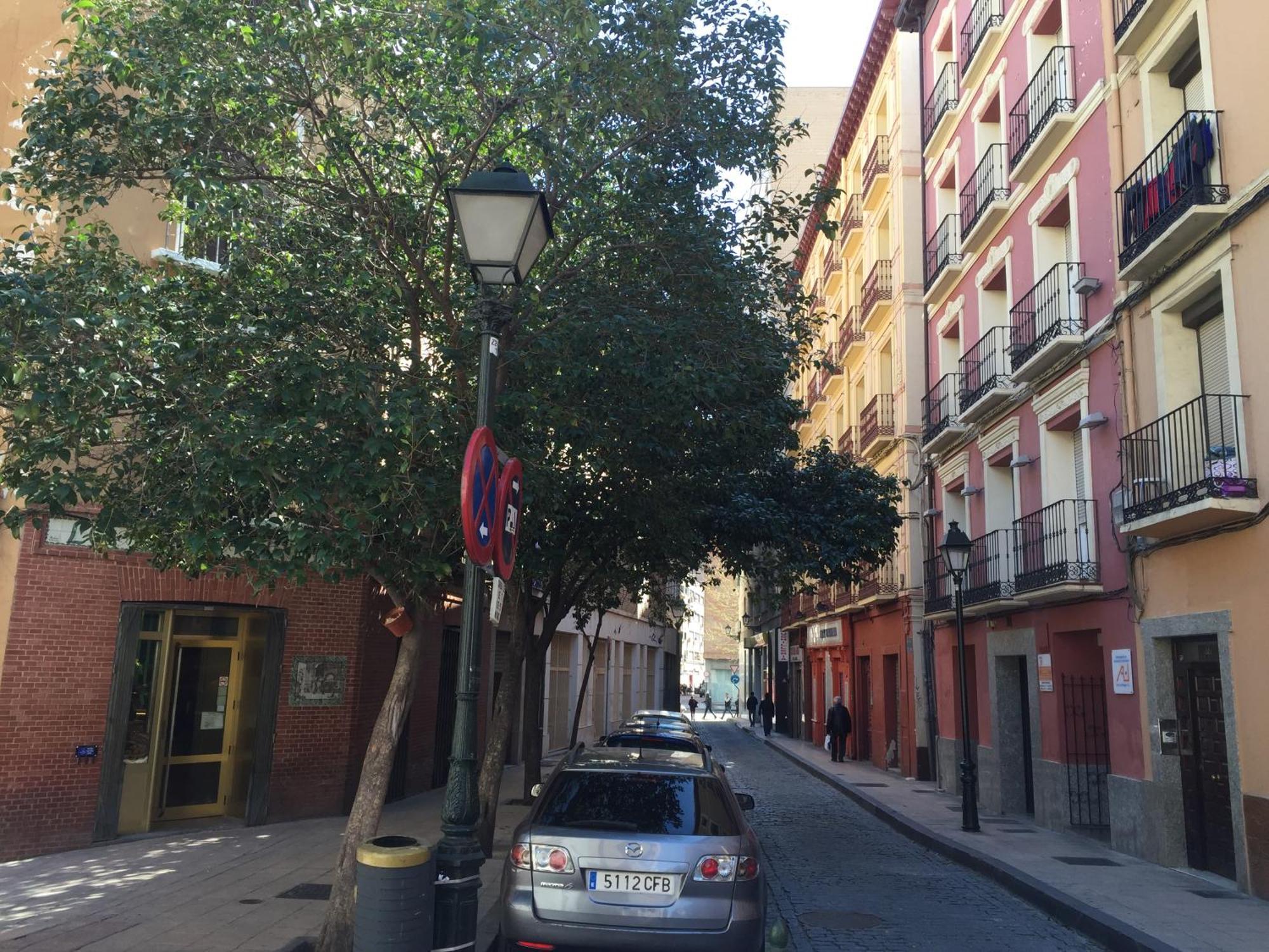 Apartamentos Auhabitat Zaragoza, Edificio De Apartamentos Turisticos מראה חיצוני תמונה