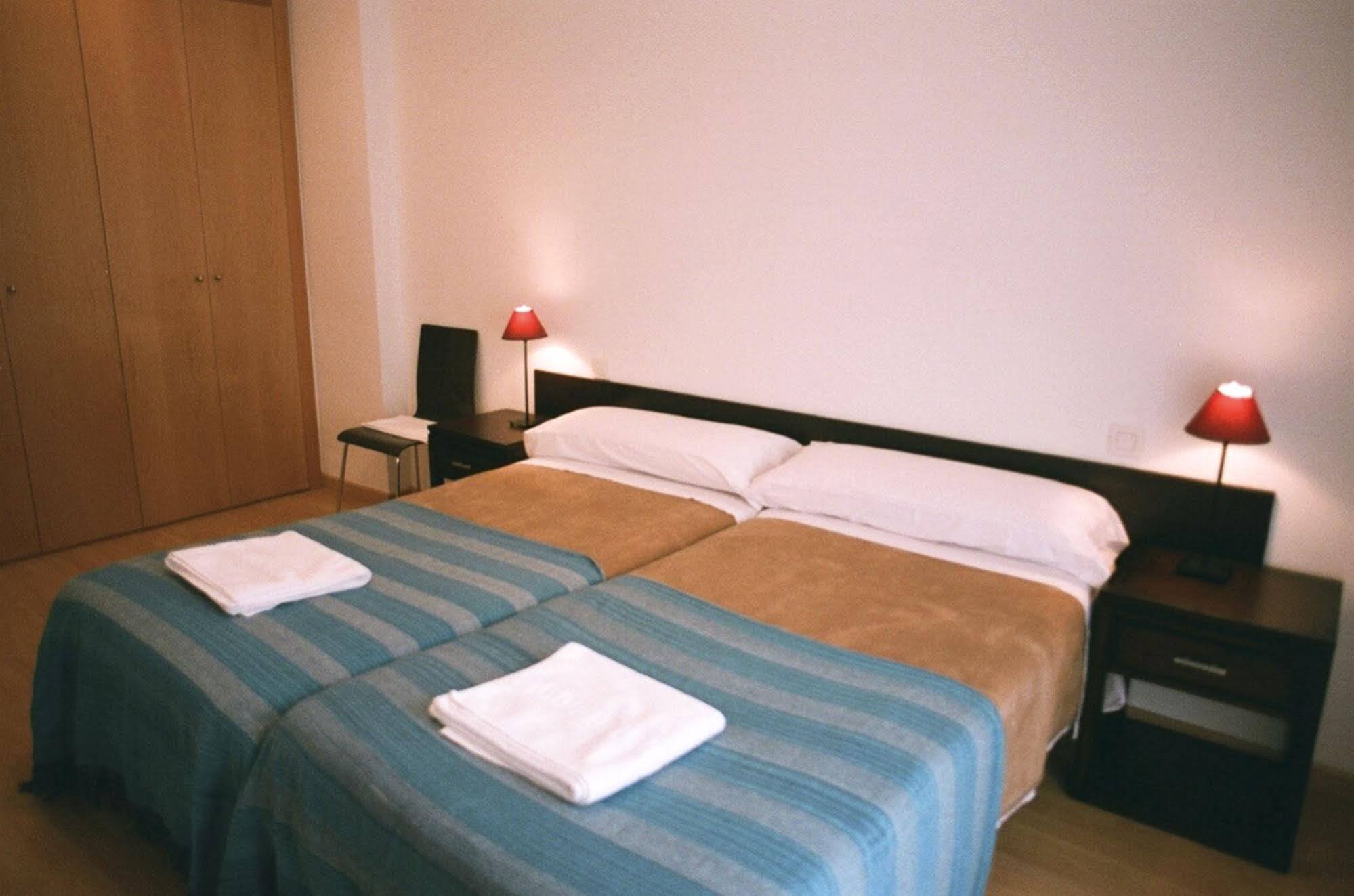 Apartamentos Auhabitat Zaragoza, Edificio De Apartamentos Turisticos מראה חיצוני תמונה