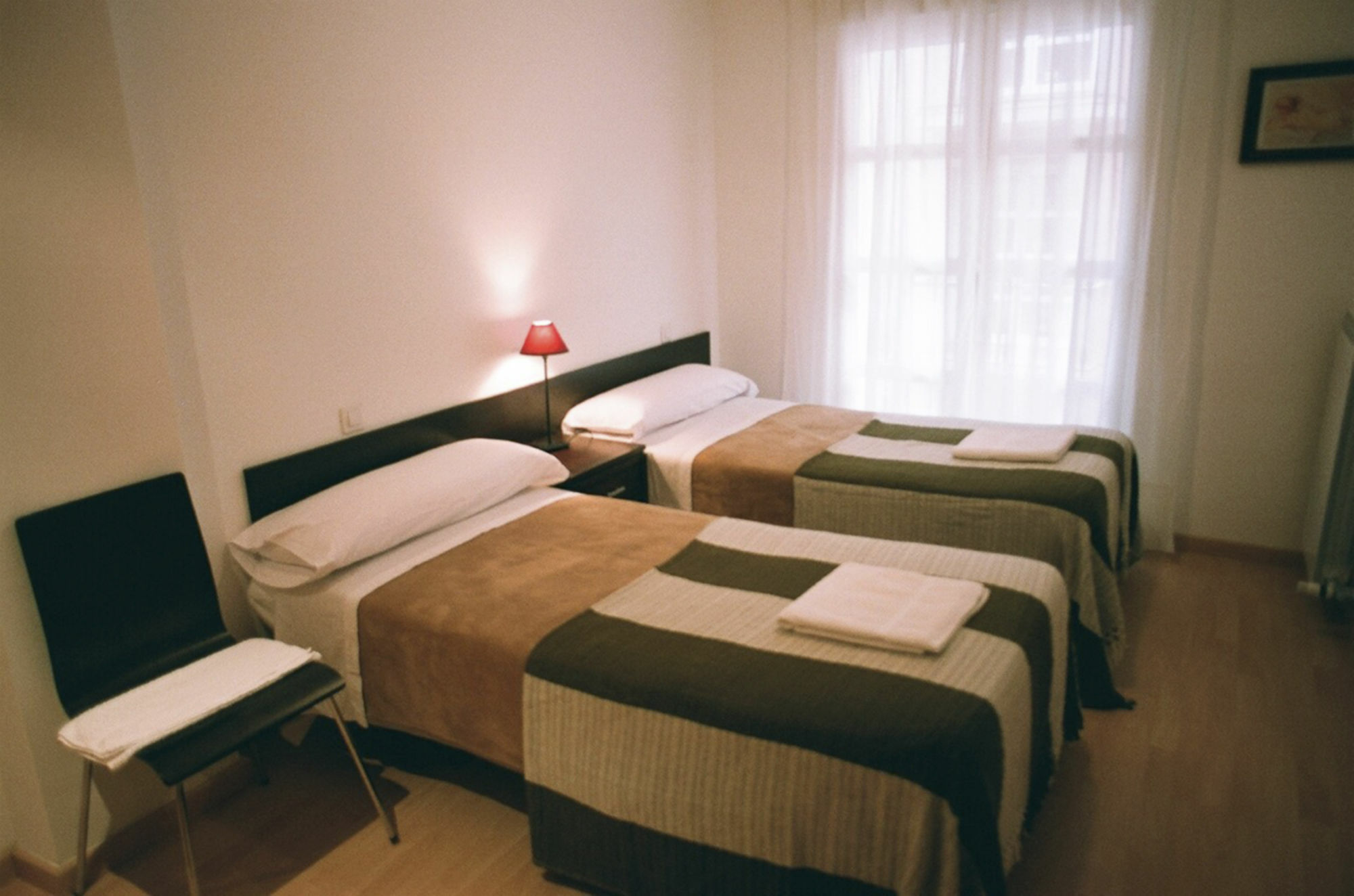 Apartamentos Auhabitat Zaragoza, Edificio De Apartamentos Turisticos מראה חיצוני תמונה
