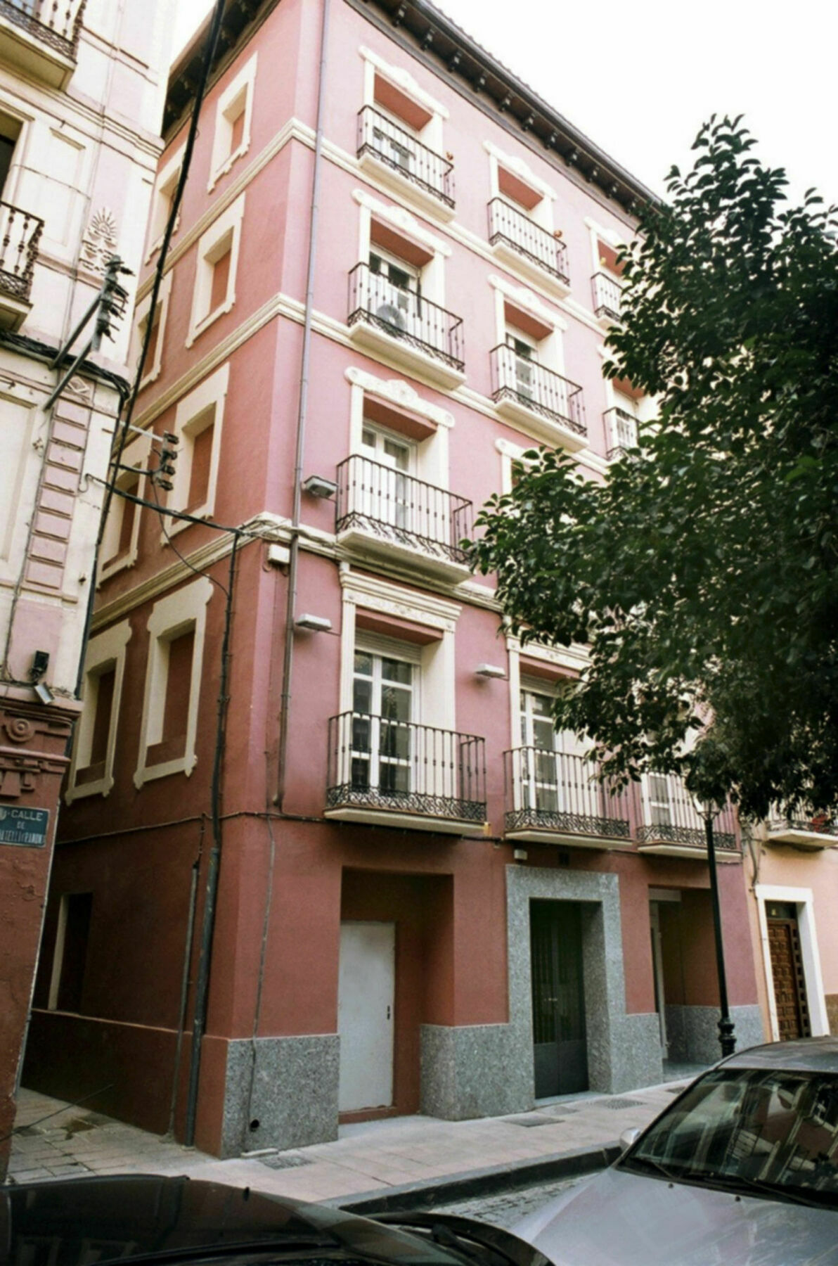Apartamentos Auhabitat Zaragoza, Edificio De Apartamentos Turisticos מראה חיצוני תמונה